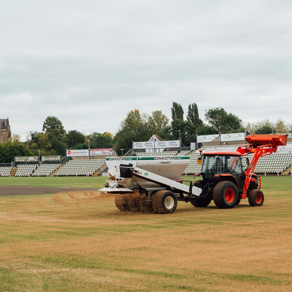 MM40 Sport Sand & Top Dressing Loose Tipped | Moist Mansil 40 - Medium Sand