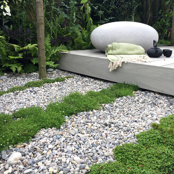 Dove Grey Pebbles 8-16mm Garden design